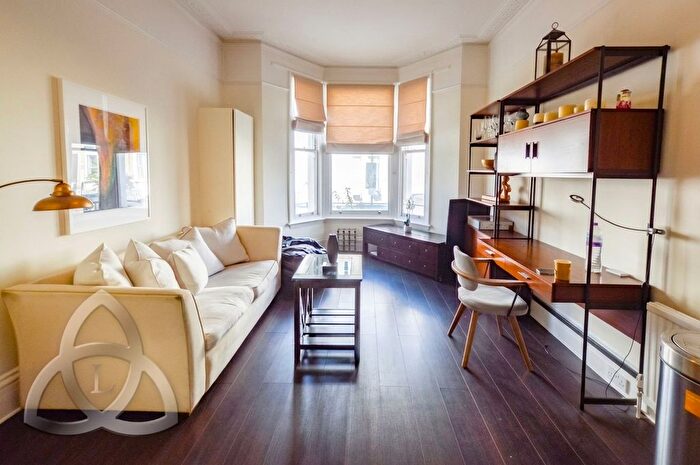 2 Bedroom Flat To Rent In Ongar Road, London, SW6