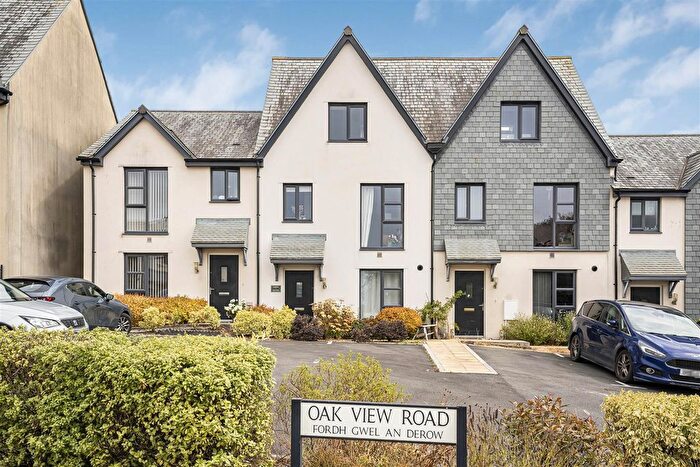 3 Bedroom Terraced House For Sale In Oak View Road, Wadebridge, PL27