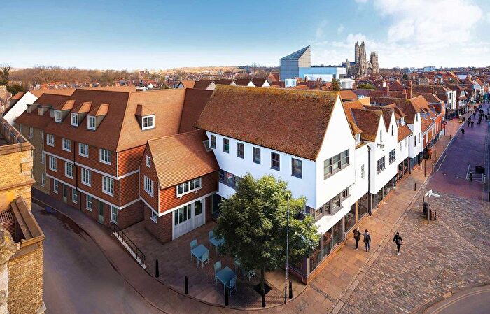 Studio To Rent In St. Peters Street, Canterbury, Kent, CT1