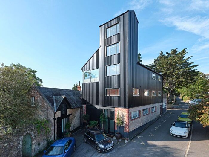 3 Bedroom Duplex For Sale In Higher Backway, Bruton, BA10