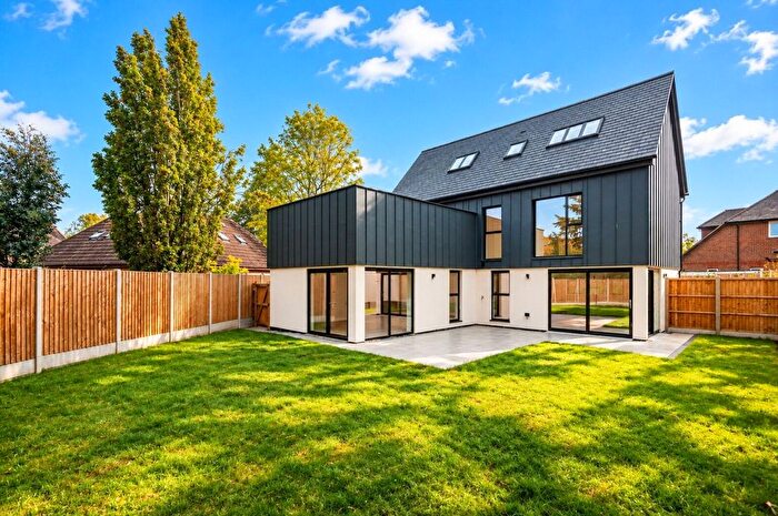 Property For Sale In Penlan, Woking, GU22