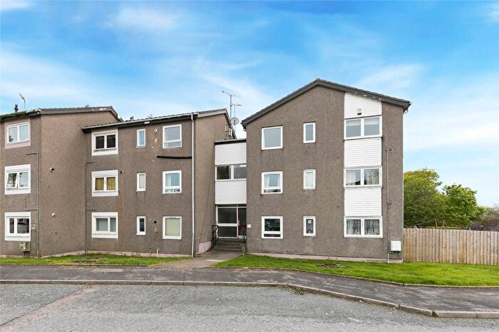 2 Bedroom Flat To Rent In Overhill Gardens, Bridge Of Don, Aberdeen, AB22