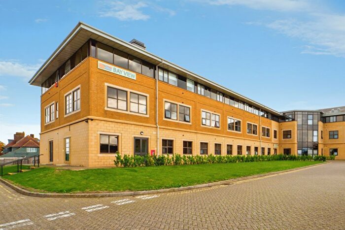 1 Bedroom Flat For Sale In Wraik Hill, Whitstable, CT5