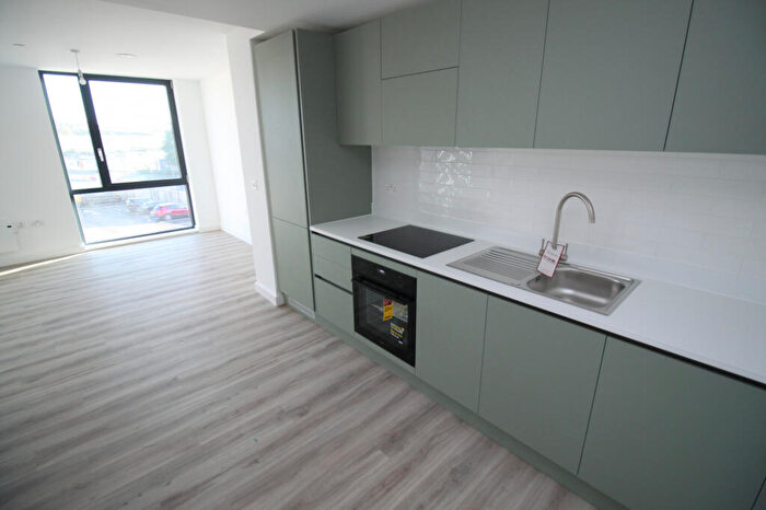 2 Bedroom Apartment To Rent In Chevette Court, Kimpton Road, Luton, Bedfordshire, LU2