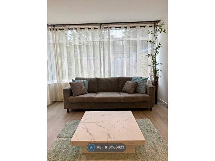 3 Bedroom Terraced House To Rent In Casimir Road, London, E5