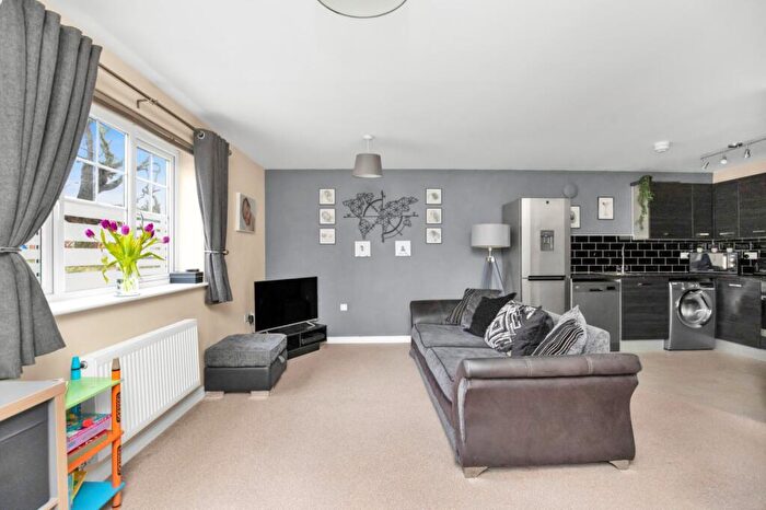 1 Bedroom Flat For Sale In Garstons Way, Holybourne, Alton, Hampshire, GU34