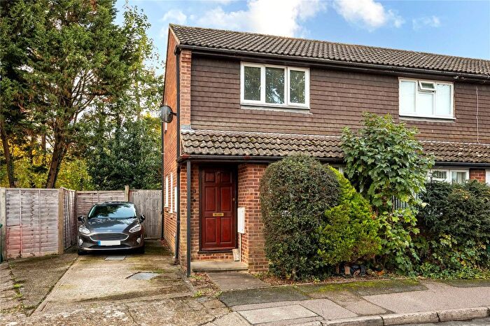 1 Bedroom End Of Terrace House For Sale In Westfield Road, West Green, Crawley, West Sussex, RH11
