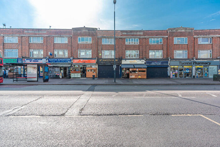 4 Bedroom Terraced House For Sale In Kenton Road, Kenton, Harrow, HA3