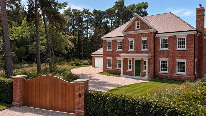 4 Bedroom Detached House For Sale In The Cedars - Ascot, SL5