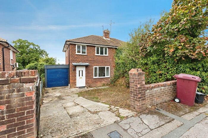 3 Bedroom Semi-Detached House For Sale In Birdhill Avenue, Reading, RG2