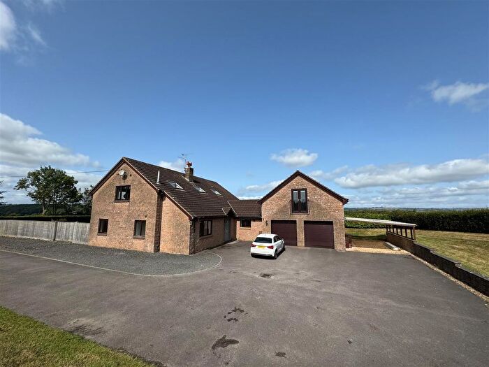 5 Bedroom Detached House To Rent In Greenham, Wellington, TA21