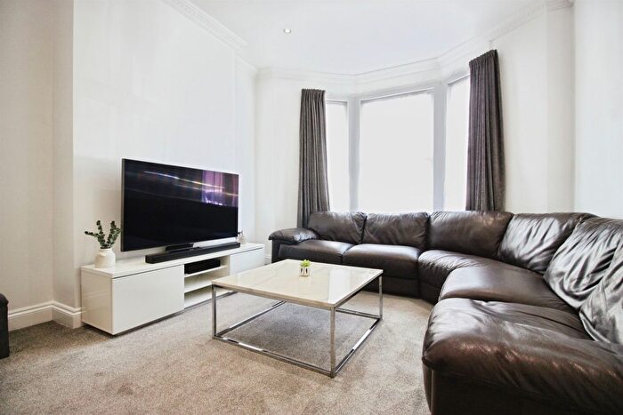 4 Bedroom Terraced House For Sale In Stockland Street, Cardiff, CF11