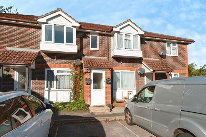 2 Bedroom Flat For Sale In St. Faiths Close, Gosport, Hampshire, PO12