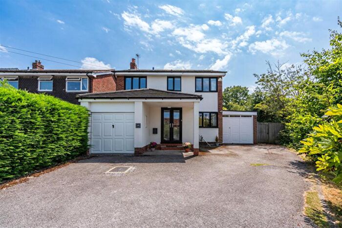 4 Bedroom Detached House For Sale In Blacksmiths Lane, Hockley Heath, Solihull, B94