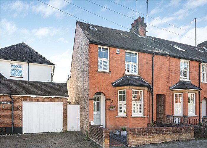 3 Bedroom Detached House For Sale In Upper Station Road, Radlett, Hertfordshire, WD7