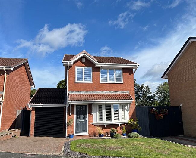 3 Bedroom Detached House For Sale In Beechwood Close, Jarrow, NE32
