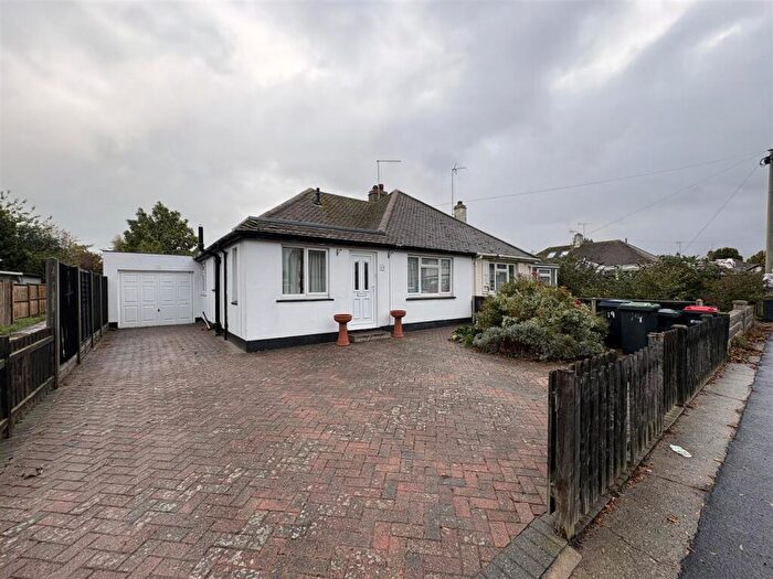 2 Bedroom Detached Bungalow To Rent In Herne Drive, Herne Bay, CT6