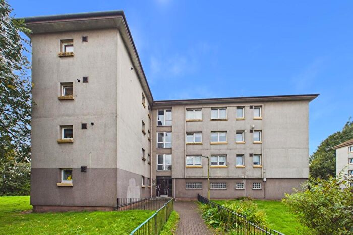 2 Bedroom Flat To Rent In Keal Avenue, Glasgow, G15