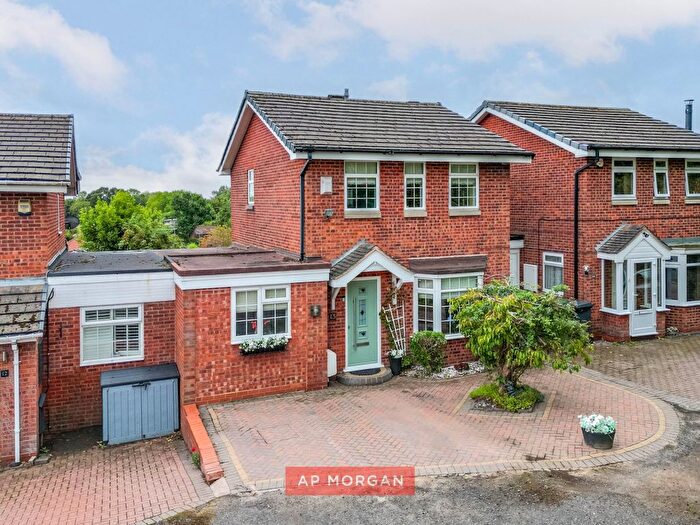 4 Bedroom Link Detached House For Sale In Kingscote Close, Church Hill North, Redditch, Worcestershire, B98