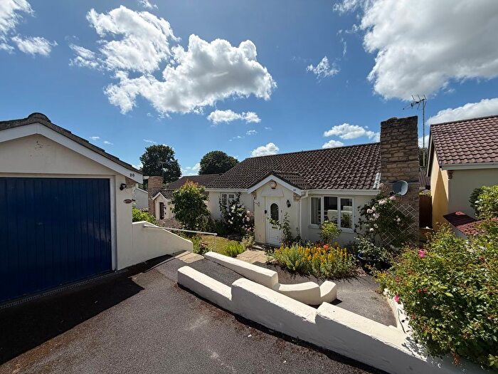 2 Bedroom Detached Bungalow For Sale In Sarum Way, Calne, SN11