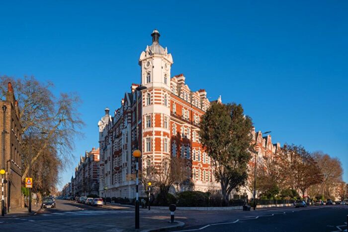 4 Bedroom Apartment For Sale In Prince Albert Road, St John's Wood, London, NW8