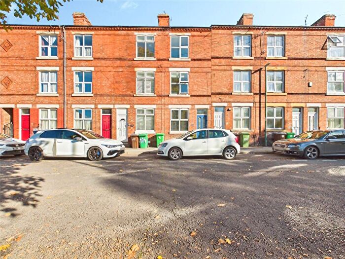 4 Bedroom Terraced House For Sale In Forster Street, Nottingham, Nottinghamshire, NG7