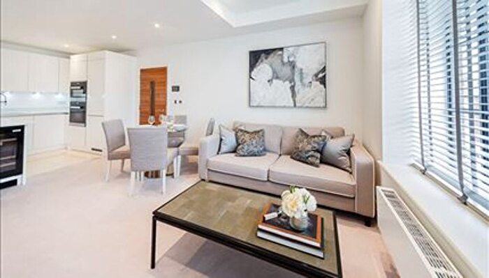 2 Bedroom Flat To Rent In Rainville Road, Hammersmith, London, W6