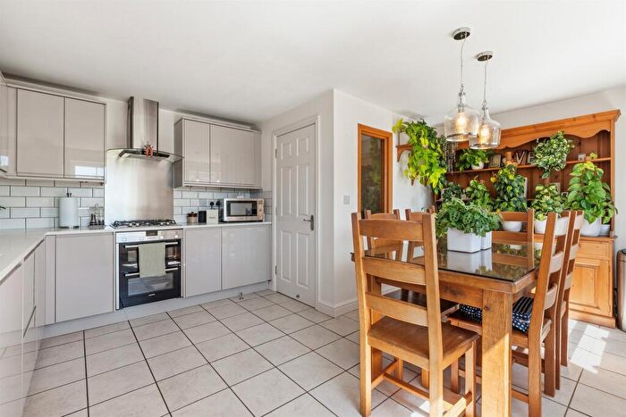 4 Bedroom Town House For Sale In Firs Avenue, Uppingham, Oakham, LE15