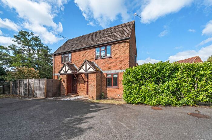 1 Bedroom Semi-Detached House For Sale In Colbred Corner, Fleet, Hart, GU51