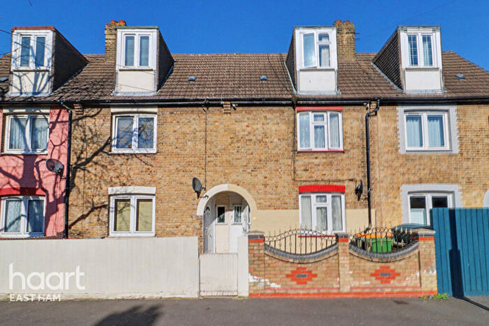 2 Bedroom Terraced House For Sale In Gooseley Lane, London, E6