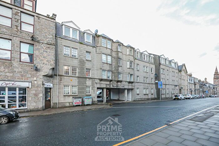 1 Bedroom Flat For Sale In Picardy Court, Rose Street, Aberdeen, AB10