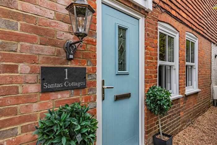 2 Bedroom Semi-Detached House To Rent In Cranbrook Road, Hawkhurst, Cranbrook, TN18