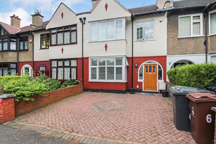 3 Bedroom Terraced House To Rent In Lambourne Road, Leytonstone, London, E11