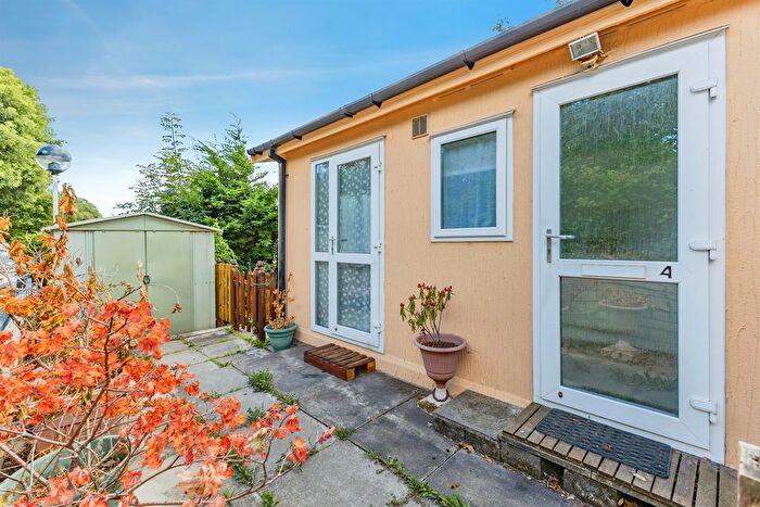 1 Bedroom Mobile/park Home For Sale In Totnes Road, Paignton, TQ4