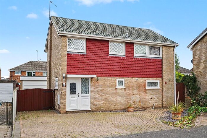 4 Bedroom Detached House For Sale In Peakdale Close, Long Eaton, NG10