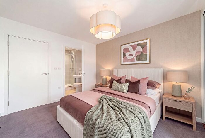 2 Bedroom Flat For Sale In Kingsmead Road, Canterbury, CT1
