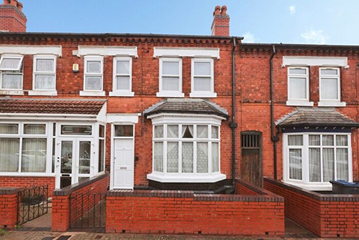 3 Bedroom Terraced House For Sale In Edmund Road, Birmingham, B8