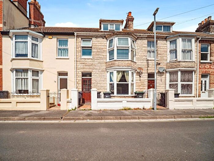2 Bedroom Flat For Sale In Chelmsford Street, Weymouth, Dorset, DT4