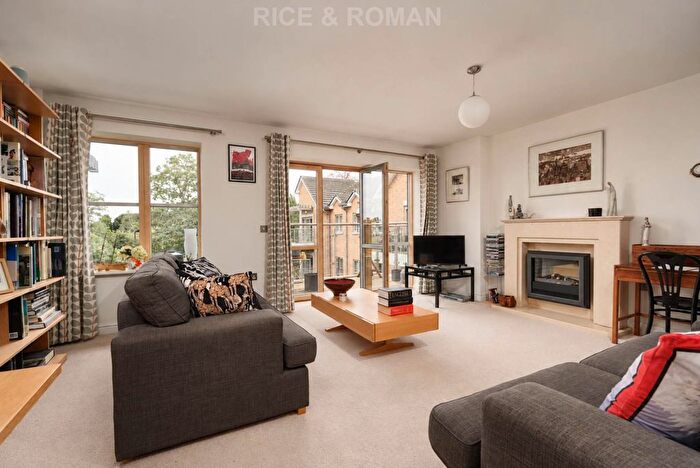 1 Bedroom Flat To Rent In Austin Place, Weybridge, KT13