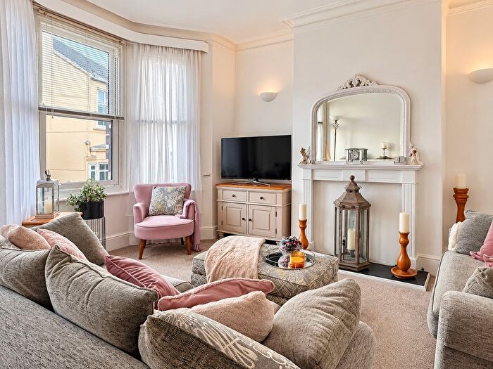 3 Bedroom Maisonette To Rent In York Street, Broadstairs, Kent, CT10