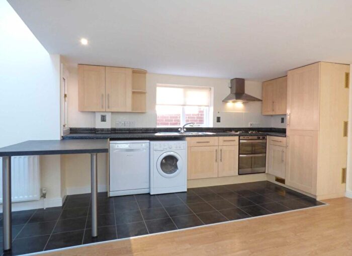 2 Bedroom Flat To Rent In Grove Street, Wantage, OX12