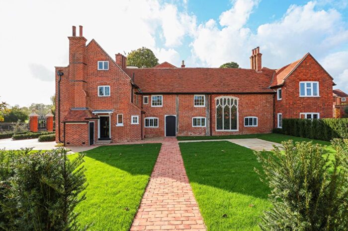 3 Bedroom Detached House For Sale In Mill Road, Cobham, Surrey, KT11