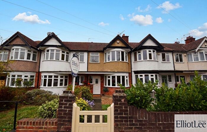 3 Bedroom Terraced House For Sale In Malvern Avenue, Harrow, HA2