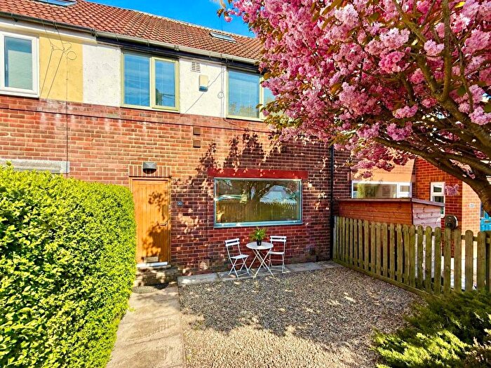 3 Bedroom Terraced House To Rent In Sussex Avenue, Horsforth, Leeds, West Yorkshire, Uk, LS18