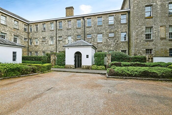 2 Bedroom Flat For Sale In St Andrews Park, Tarragon Road, Maidstone, ME16