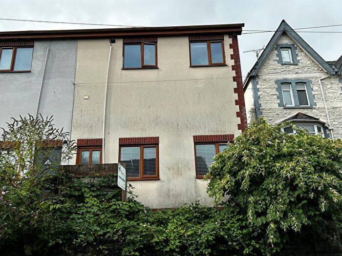 3 Bedroom Terraced House For Sale In Wood Road, Pontypridd, CF37