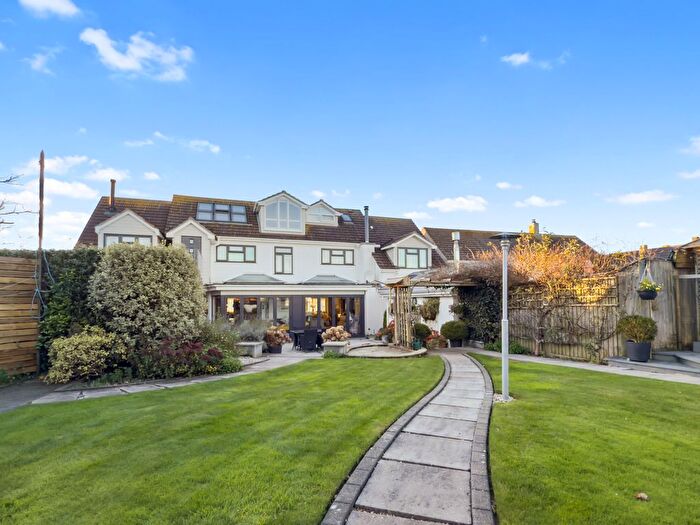 6 Bedroom Detached House For Sale In Grenville Road, Padstow, PL28