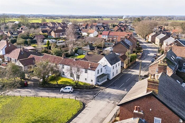 4 Bedroom Link Detached House For Sale In The Green, Tollerton, York, YO61