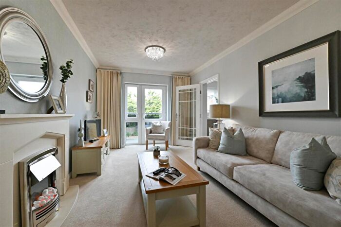 1 Bedroom Retirement Property To Rent In Knights Lodge, Lymington, SO41