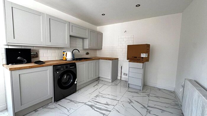 2 Bedroom Flat To Rent In Market Place, Brewood, ST19